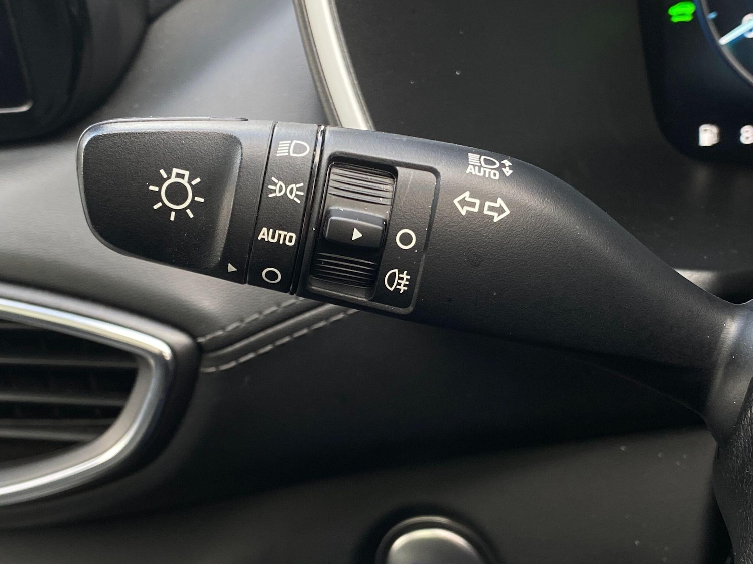 Used Hyundai Santa Fe 2022 for sale - 77041015: Photo 29