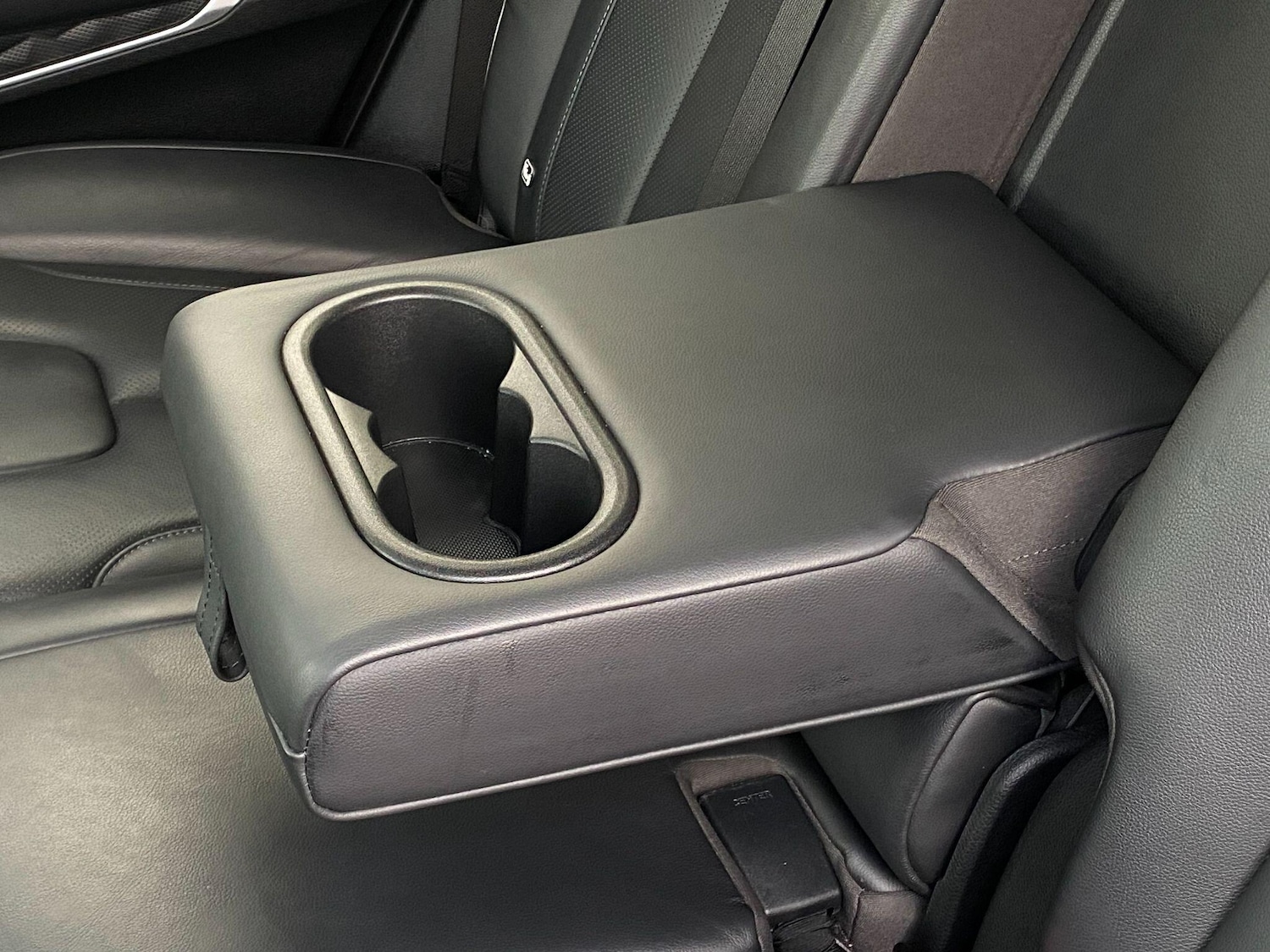 Used Hyundai Santa Fe 2022 for sale - 77041015: Photo 51