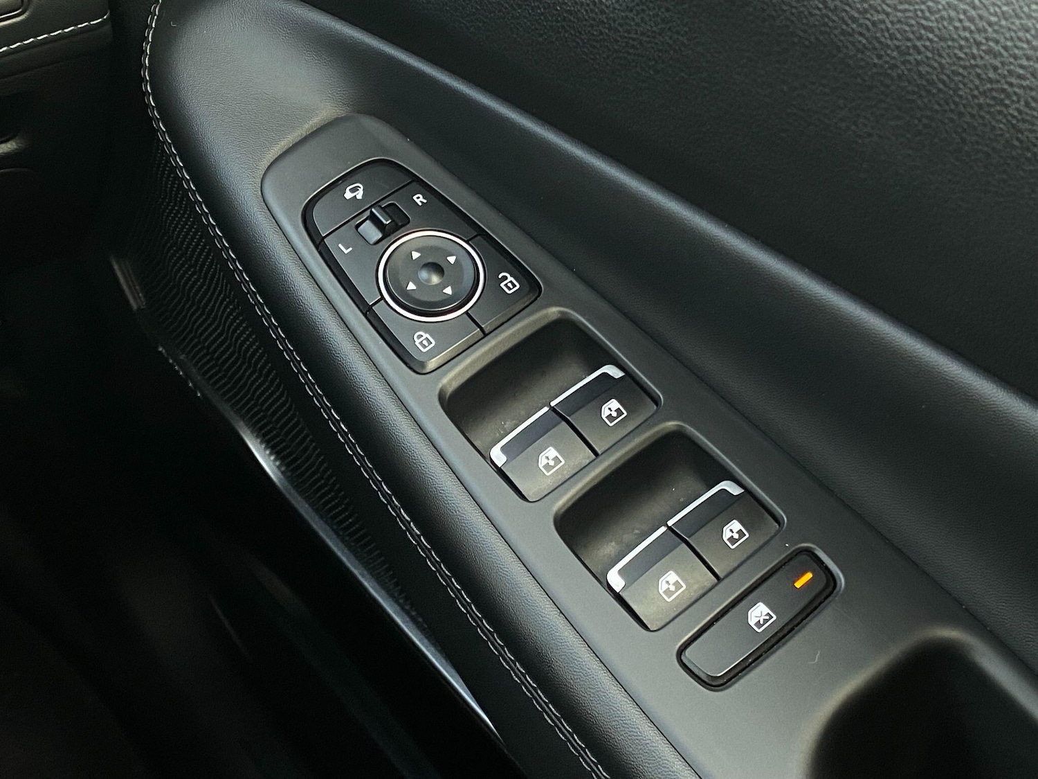 Used Hyundai Santa Fe 2022 for sale - 77041015: Photo 52