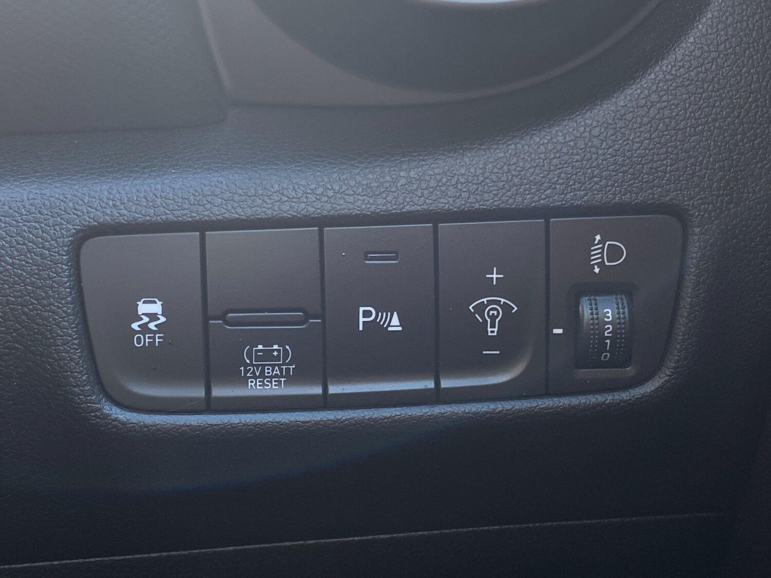 Used Hyundai KONA 2022 for sale - 76001970: Photo 17