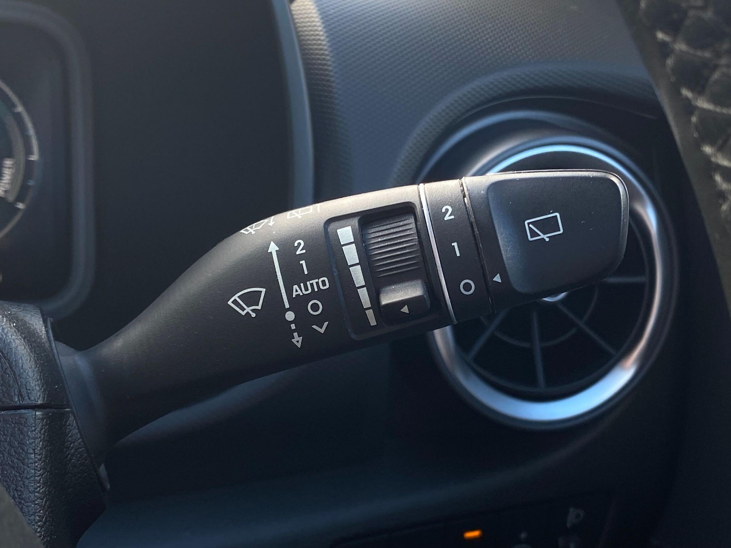 Used Hyundai KONA 2022 for sale - 76001970: Photo 27