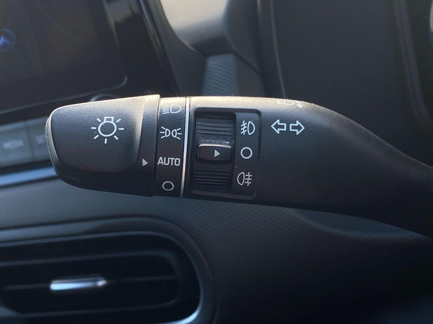 Used Hyundai KONA 2022 for sale - 76001970: Photo 28