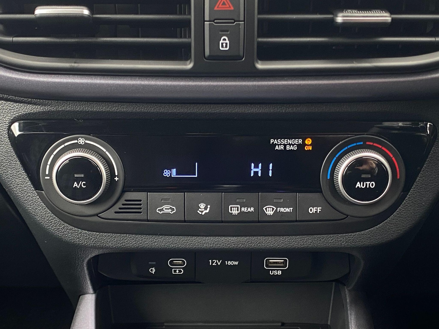 Used Hyundai i10 for sale - 77882412: Photo 27