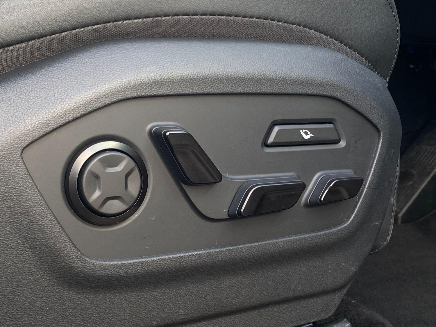 Used Hyundai Santa Fe 2025 for sale - 77883109: Photo 17