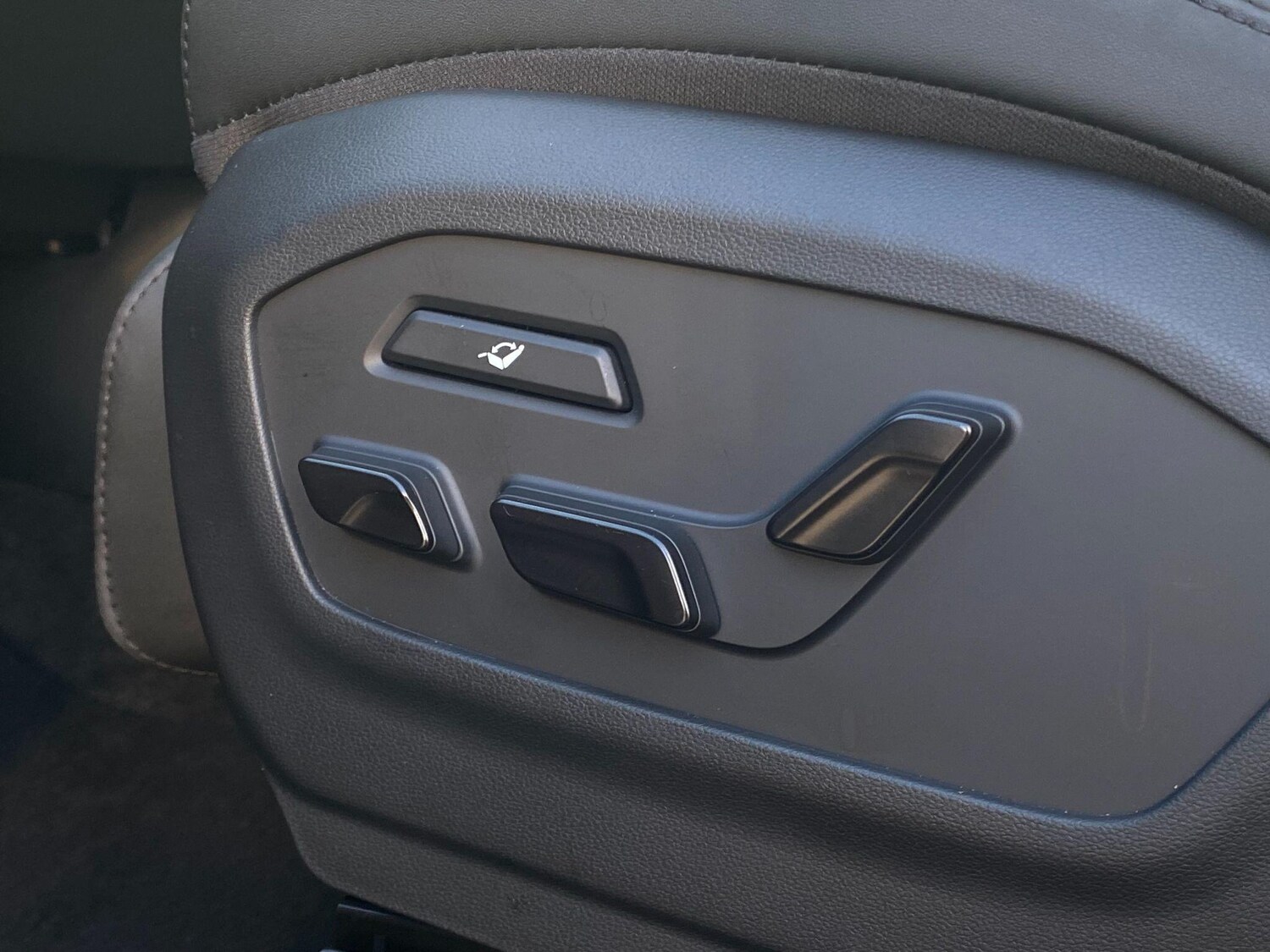 Used Hyundai Santa Fe 2025 for sale - 77883109: Photo 18