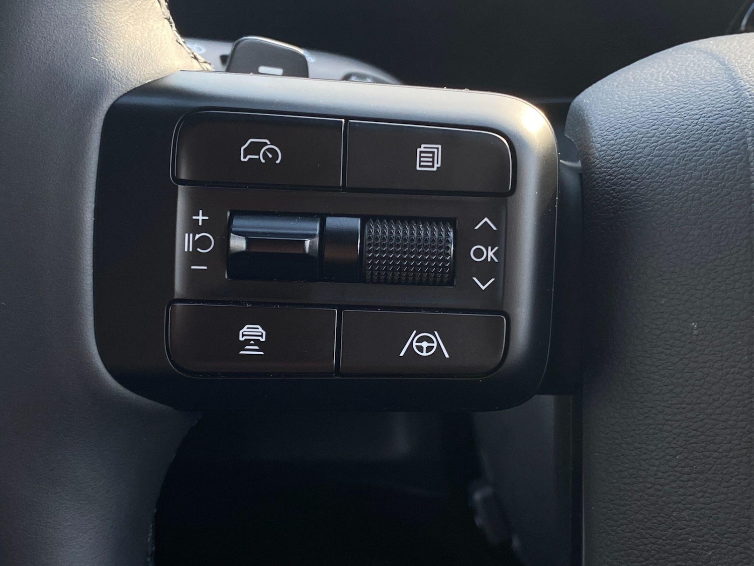 Used Hyundai Santa Fe 2025 for sale - 77883109: Photo 29