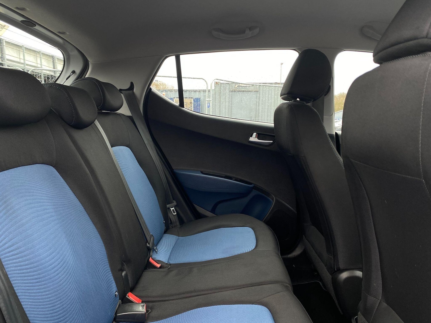 Used Hyundai i10 2015 for sale - 77696611: Photo 13