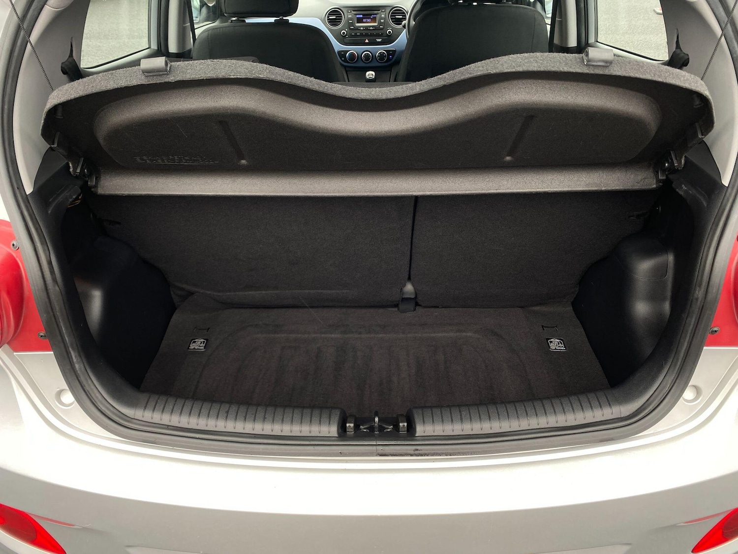 Used Hyundai i10 2015 for sale - 77696611: Photo 35