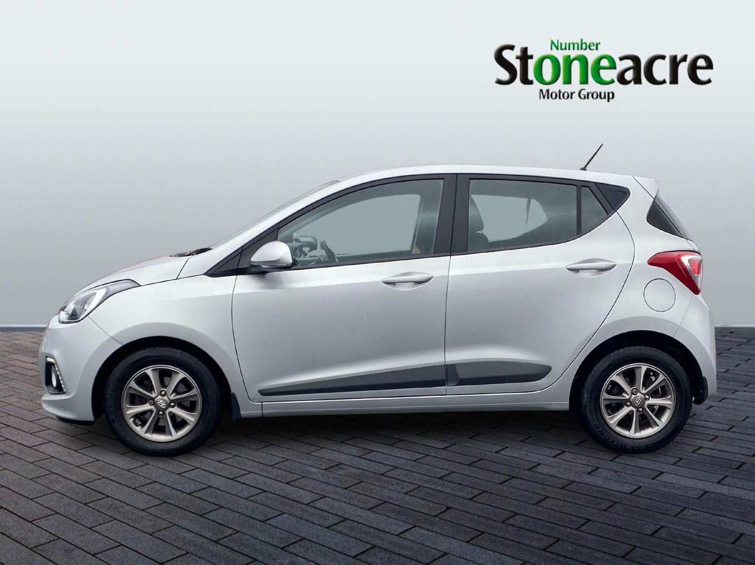Used Hyundai i10 2015 for sale - 77696611: Photo 5