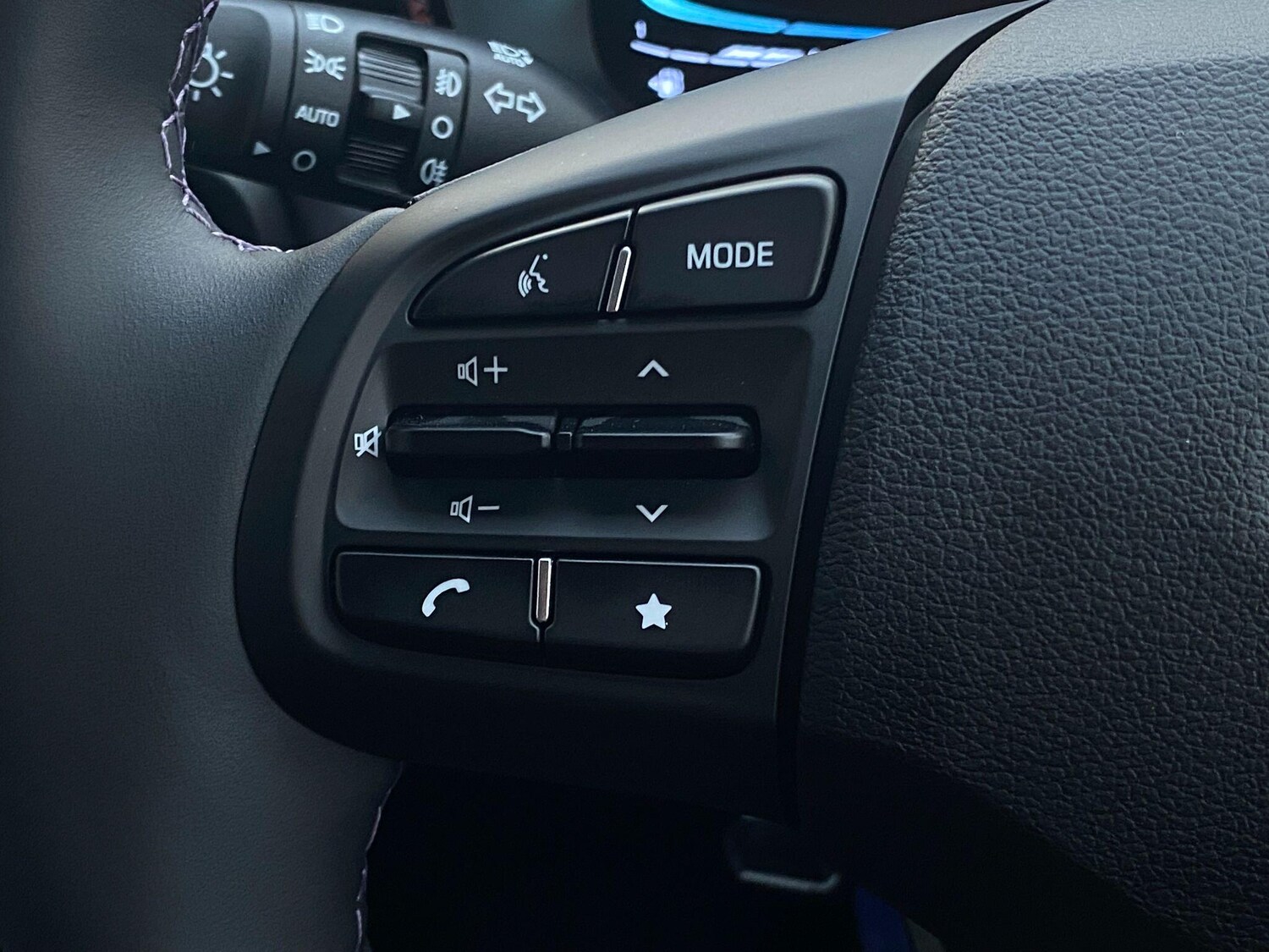 Used Hyundai i10 for sale - 77853016: Photo 21