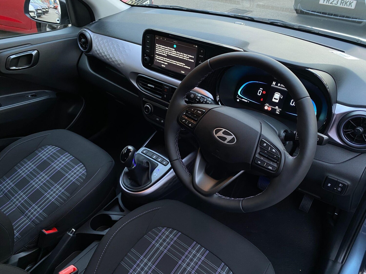 Used Hyundai i10 for sale - 77853016: Photo 42