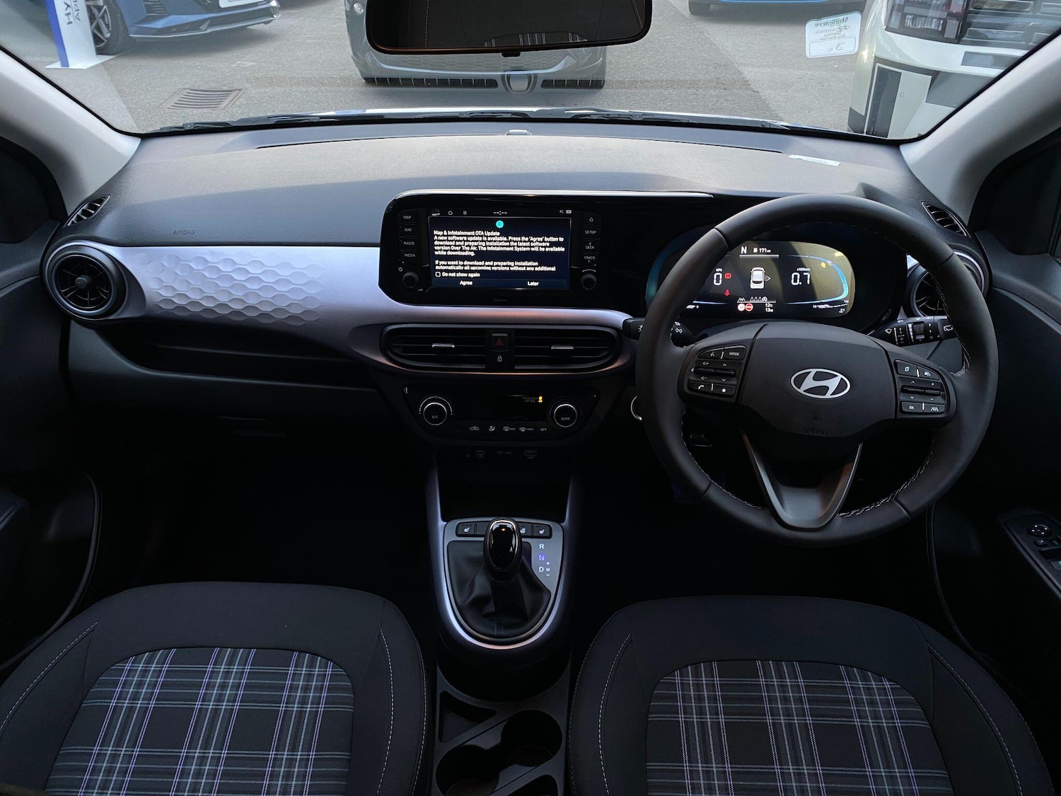 Used Hyundai i10 for sale - 77853016: Photo 9