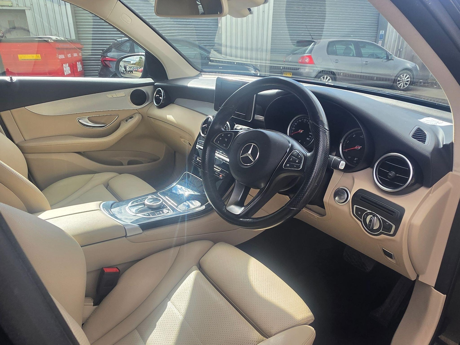 Used Mercedes-Benz GLC 2018 for sale - 78171579: Photo 9