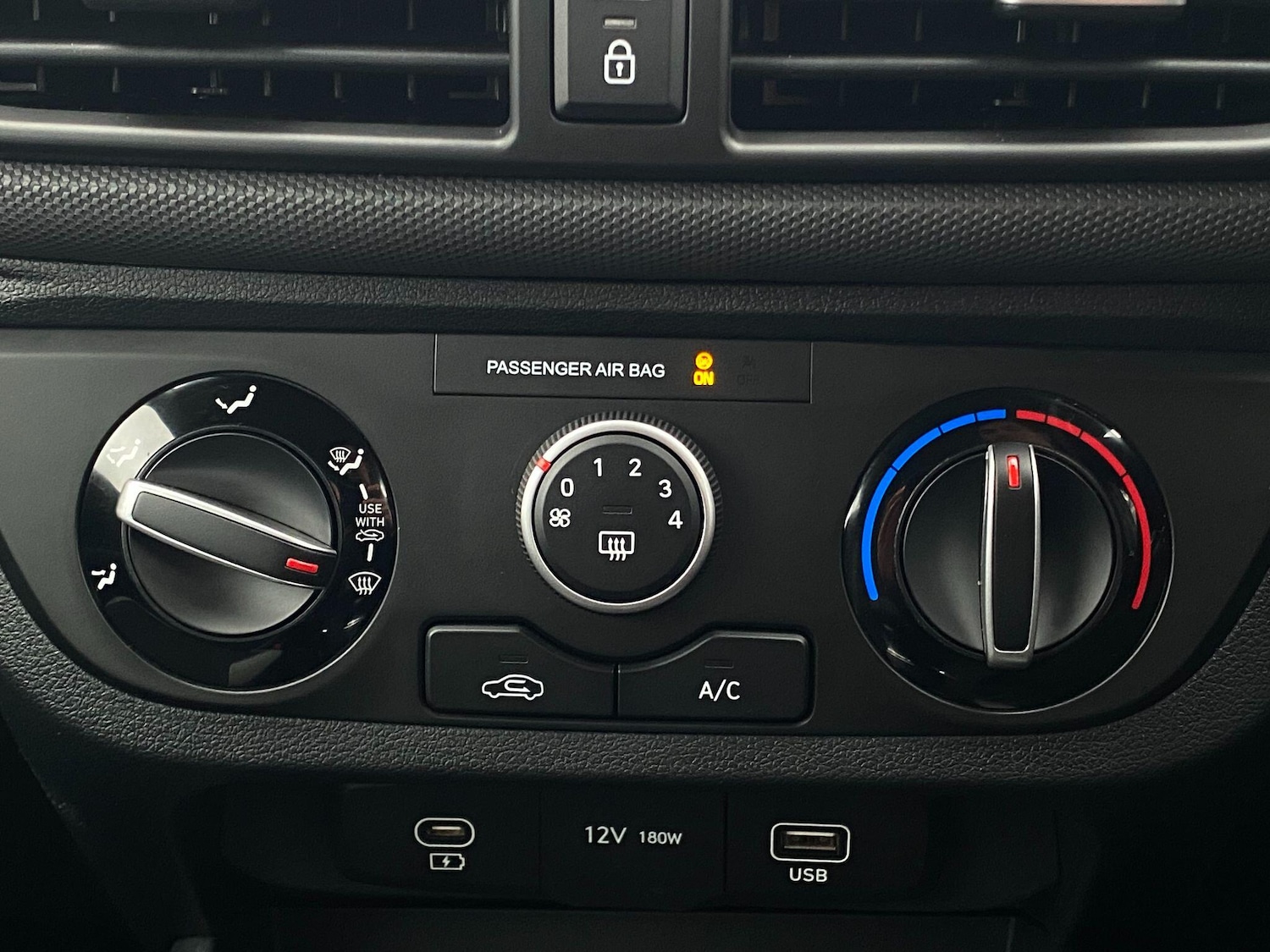 Used Hyundai i10 2025 for sale - 77305990: Photo 21