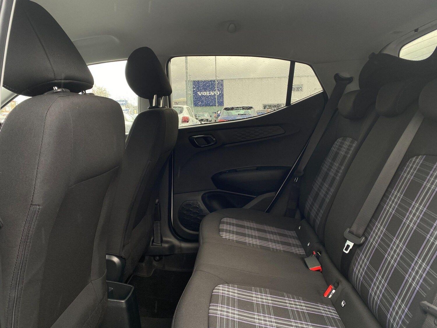 Used Hyundai i10 for sale - 77586734: Photo 13