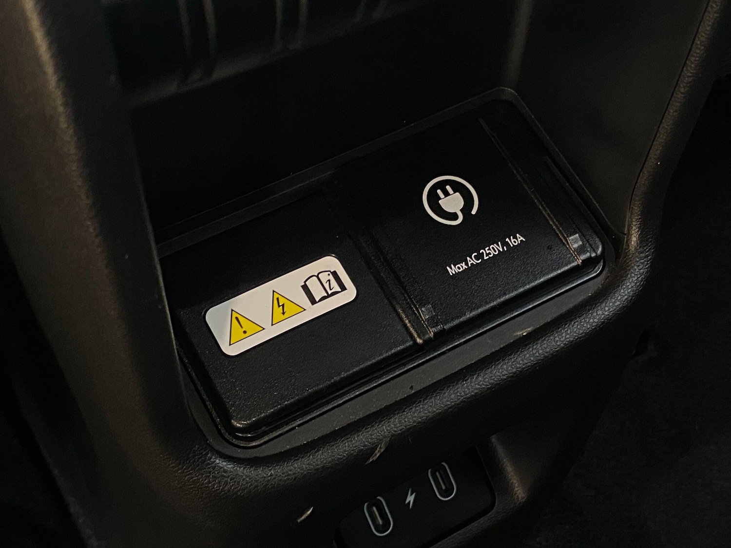 Used Hyundai KONA 2024 for sale - 77119604: Photo 44