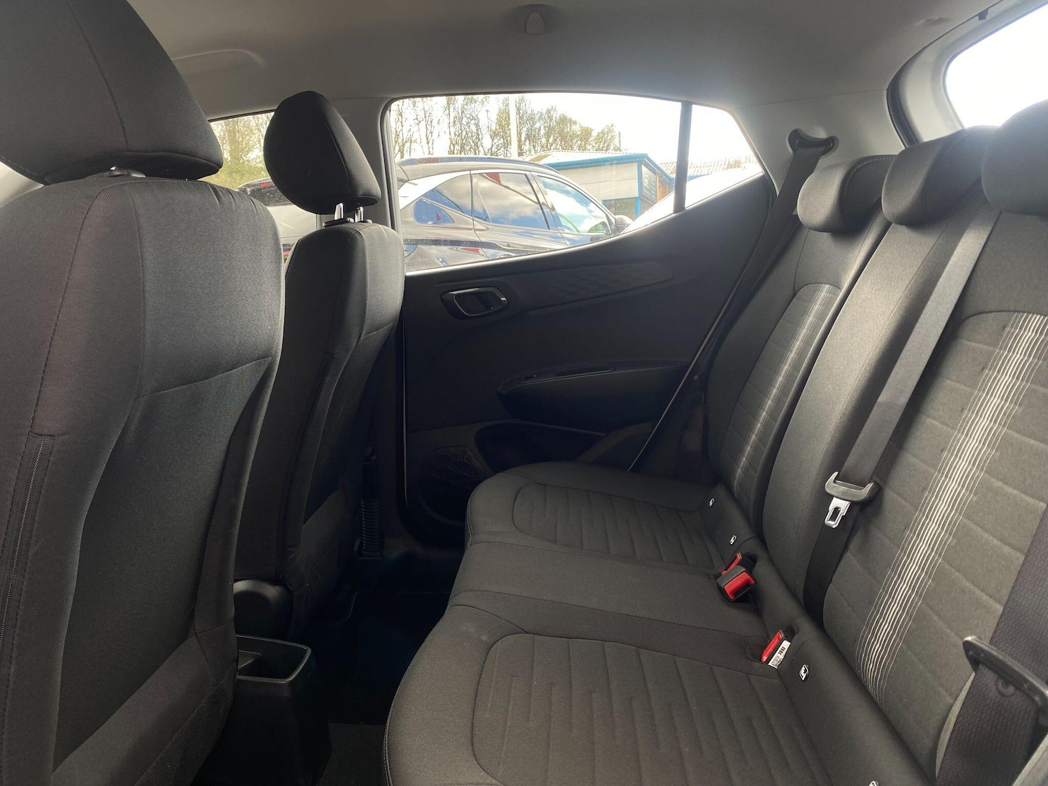 Used Hyundai i10 for sale - 78115043: Photo 14