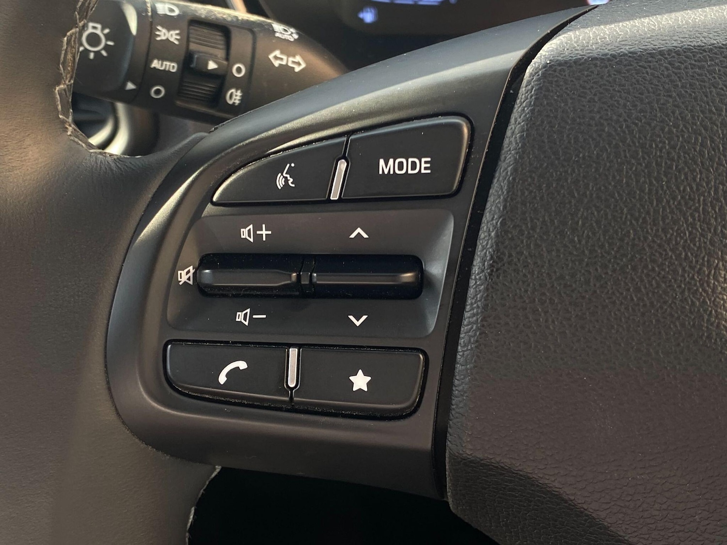 Used Hyundai i10 for sale - 78115043: Photo 16