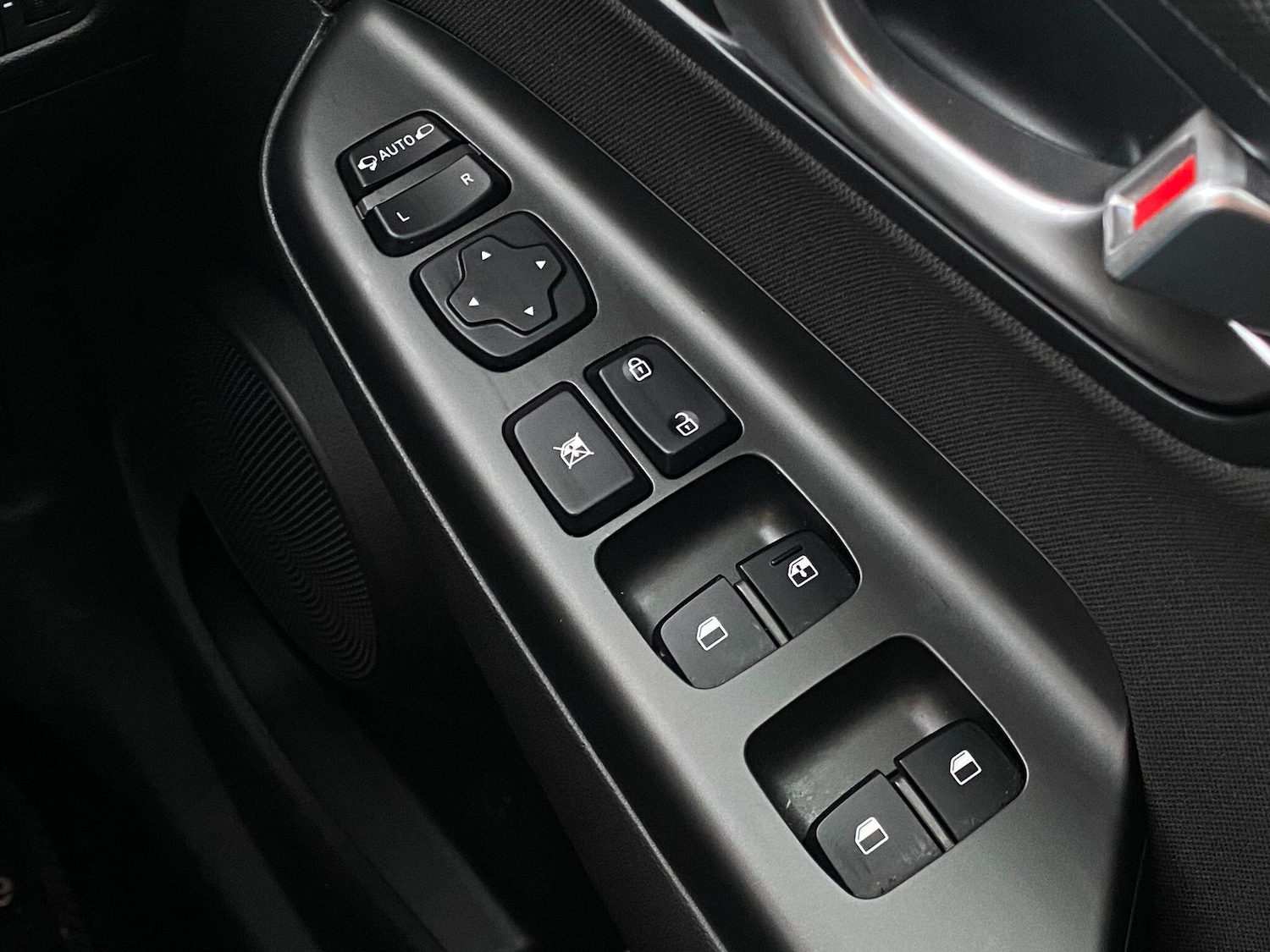 Used Hyundai KONA 2023 for sale - 77344080: Photo 16