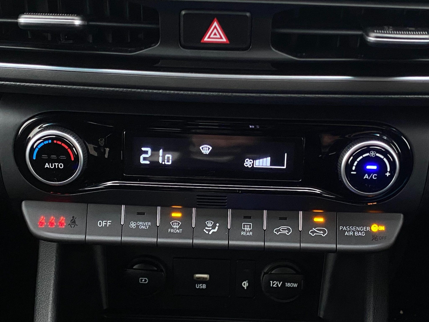 Used Hyundai KONA 2023 for sale - 77344080: Photo 27