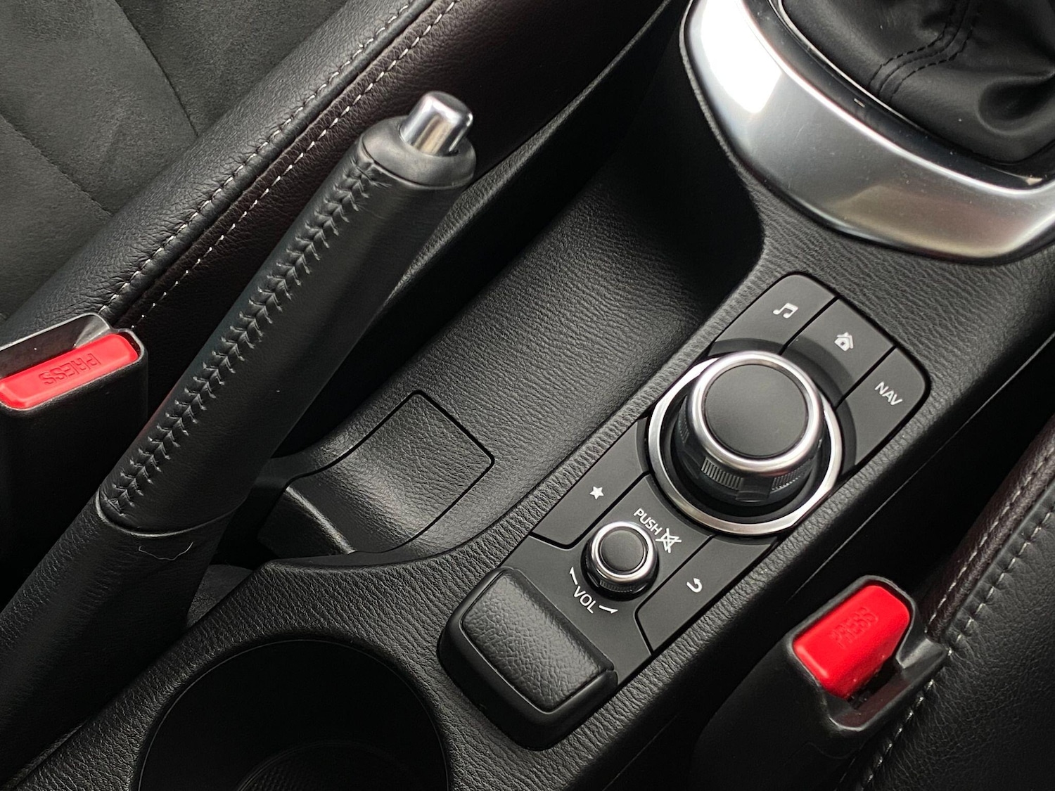 Used Mazda Mazda2 2018 for sale - 77586483: Photo 12