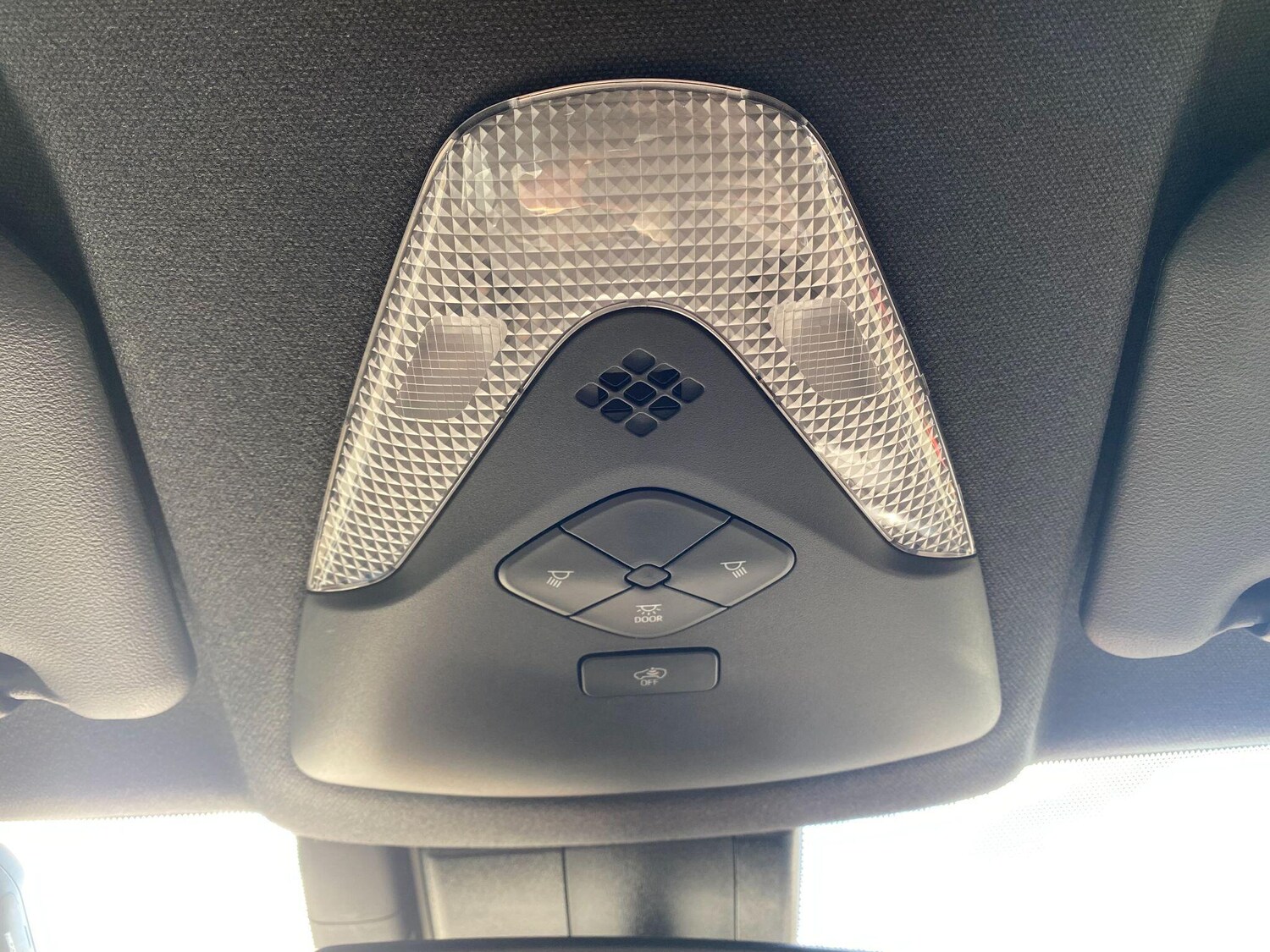 Used Toyota C-HR 2020 for sale - 78171080: Photo 17