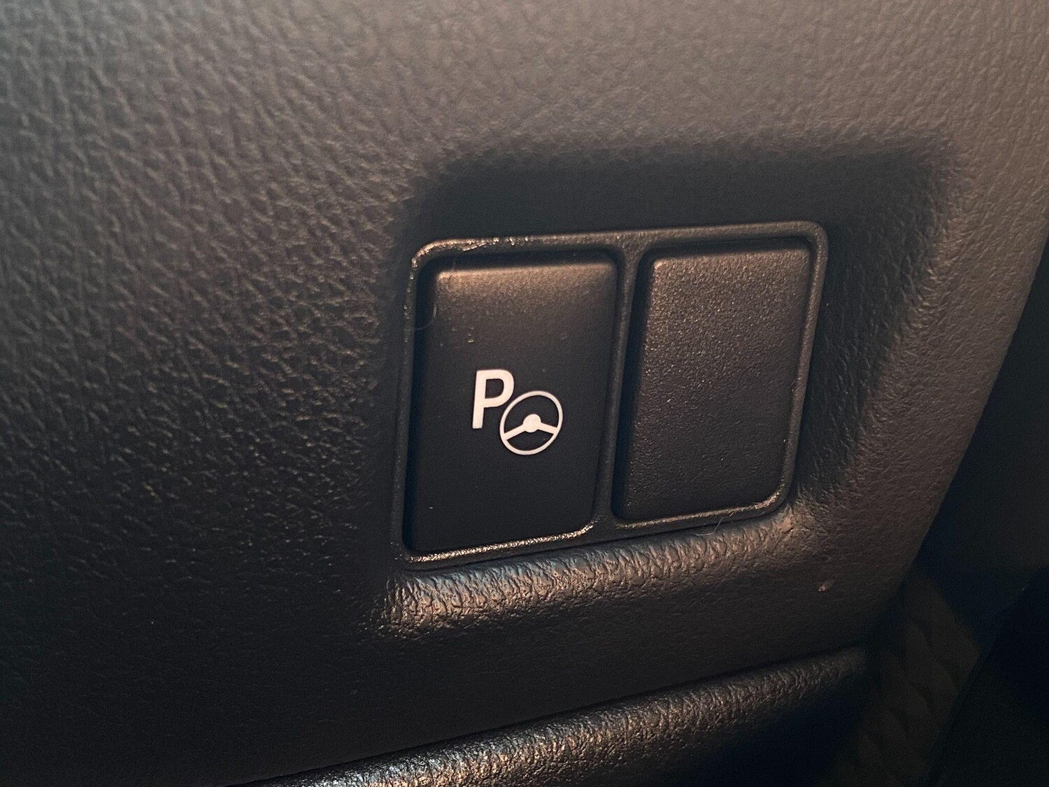 Used Toyota C-HR 2020 for sale - 78171080: Photo 19