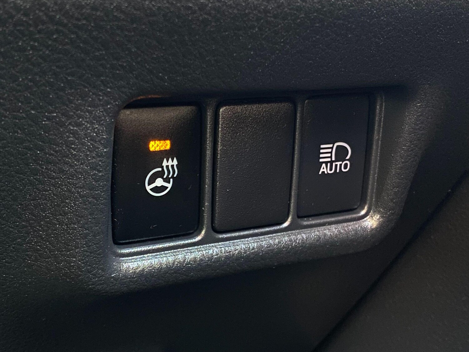 Used Toyota C-HR 2020 for sale - 78171080: Photo 20