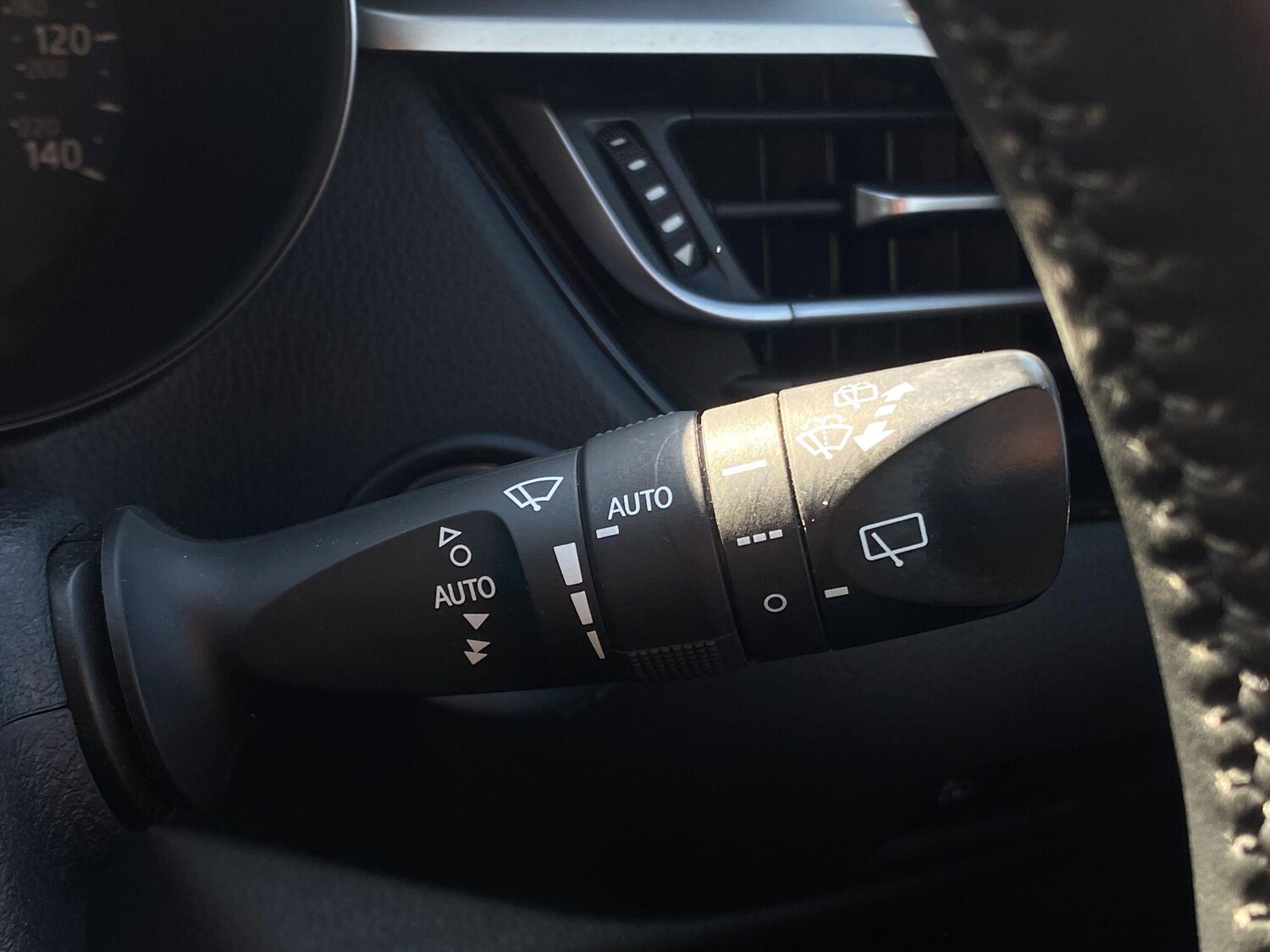 Used Toyota C-HR 2020 for sale - 78171080: Photo 24