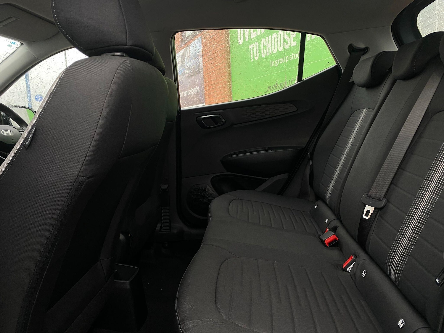 Used Hyundai i10 2023 for sale - 76560903: Photo 15