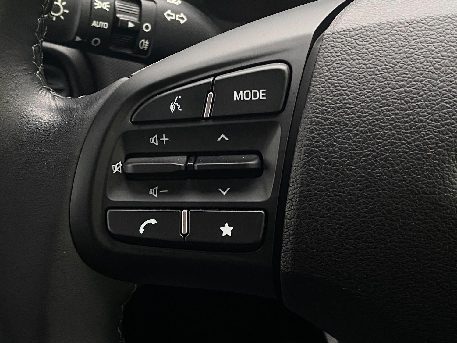 Used Hyundai i10 2023 for sale - 76560903: Photo 20