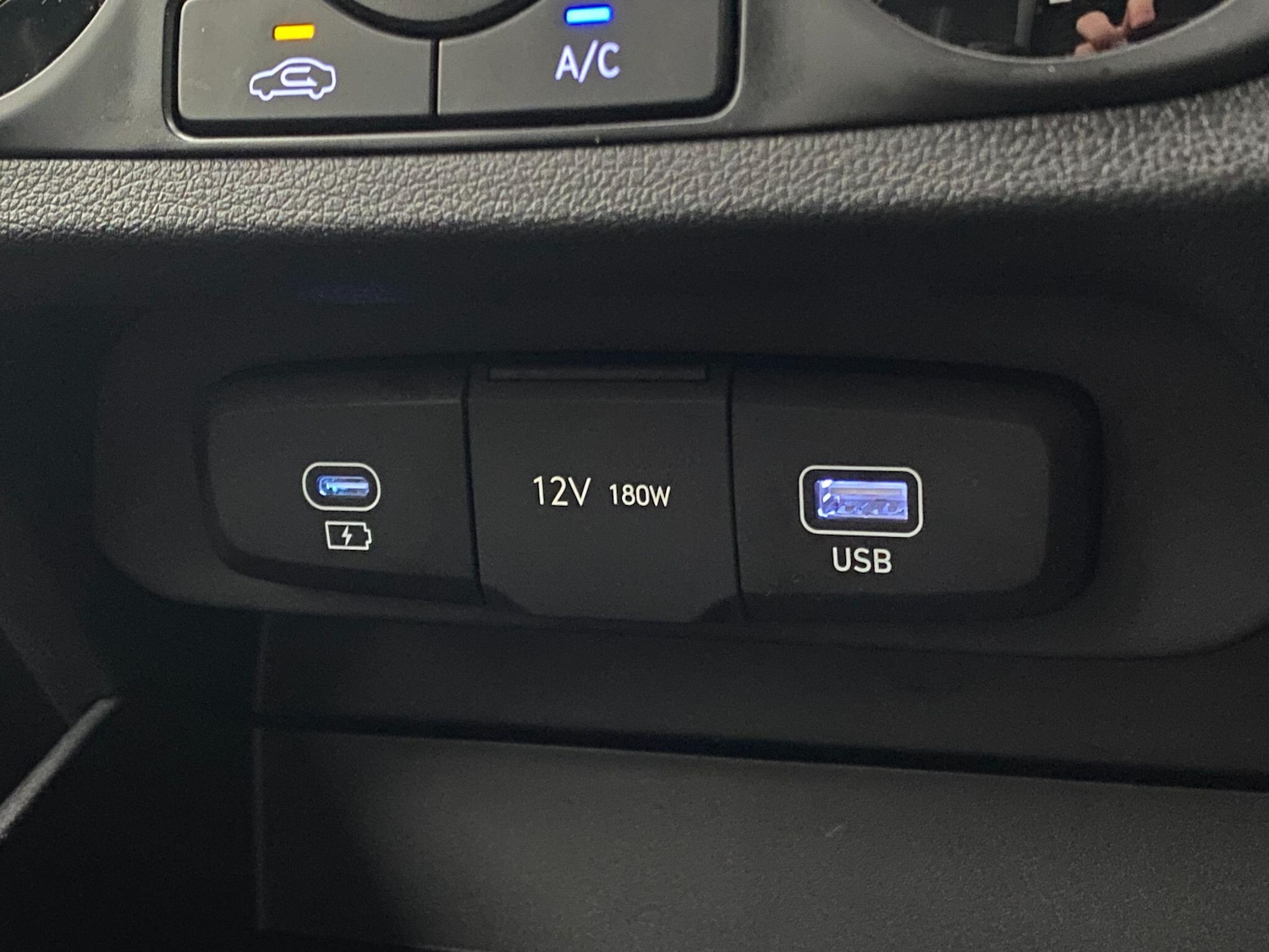 Used Hyundai i10 2023 for sale - 76560903: Photo 21