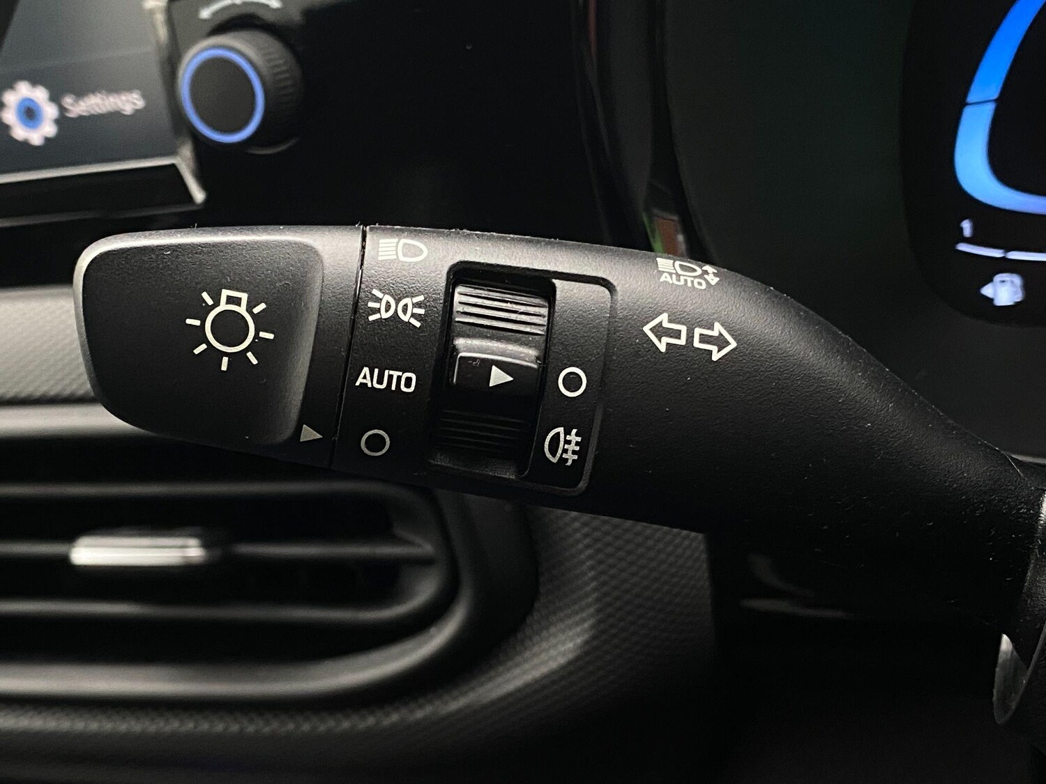 Used Hyundai i10 2023 for sale - 76560903: Photo 23