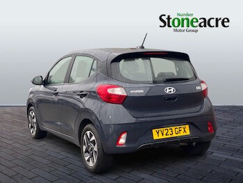 Used Hyundai i10 2023 for sale - 76560903: Photo