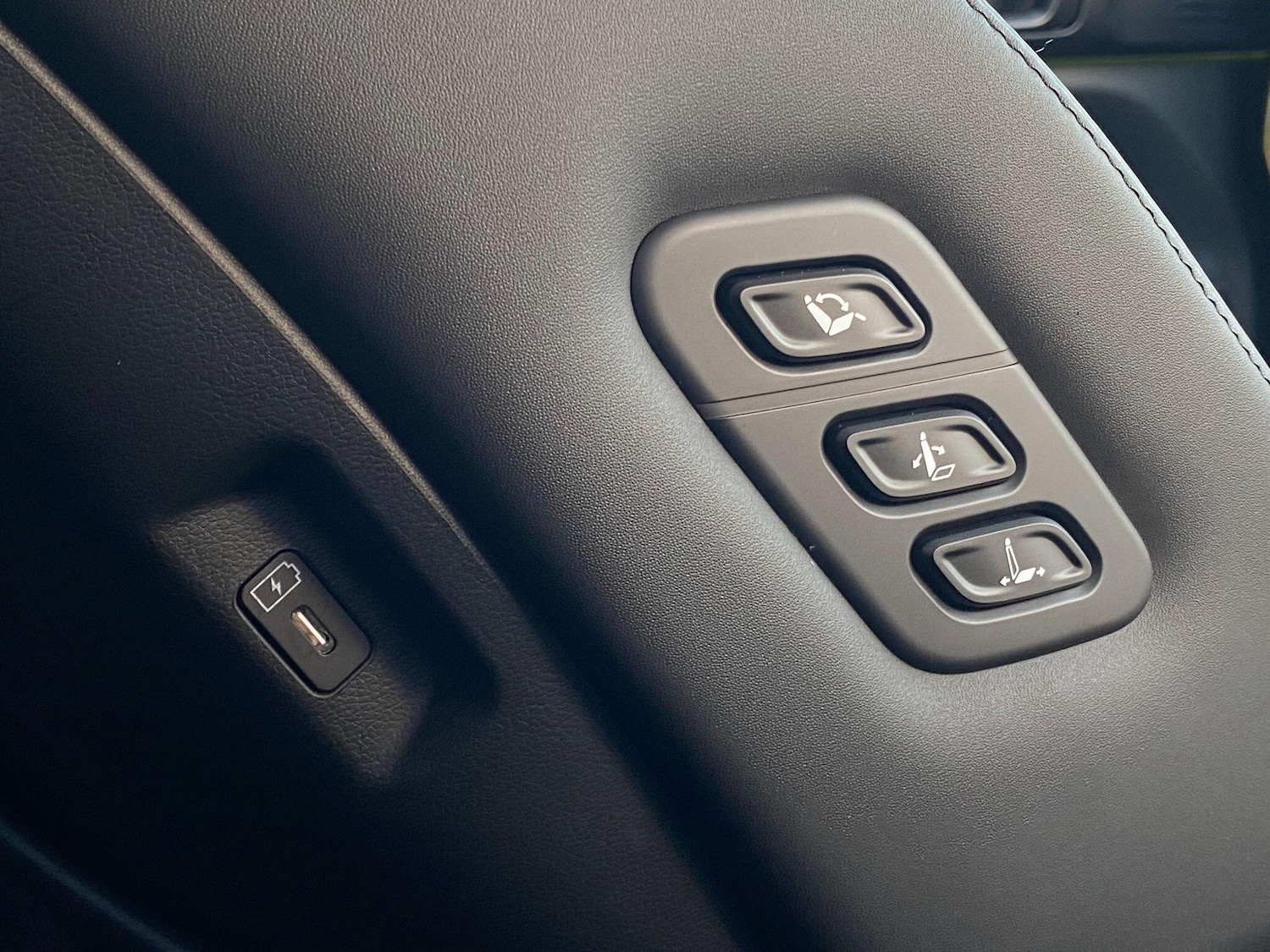 Used Hyundai Santa Fe 2025 for sale - 76613161: Photo 32