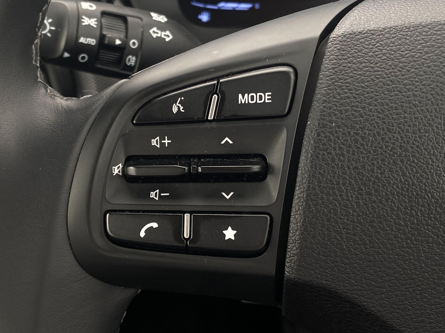 Used Hyundai i10 for sale - 78115053: Photo 18