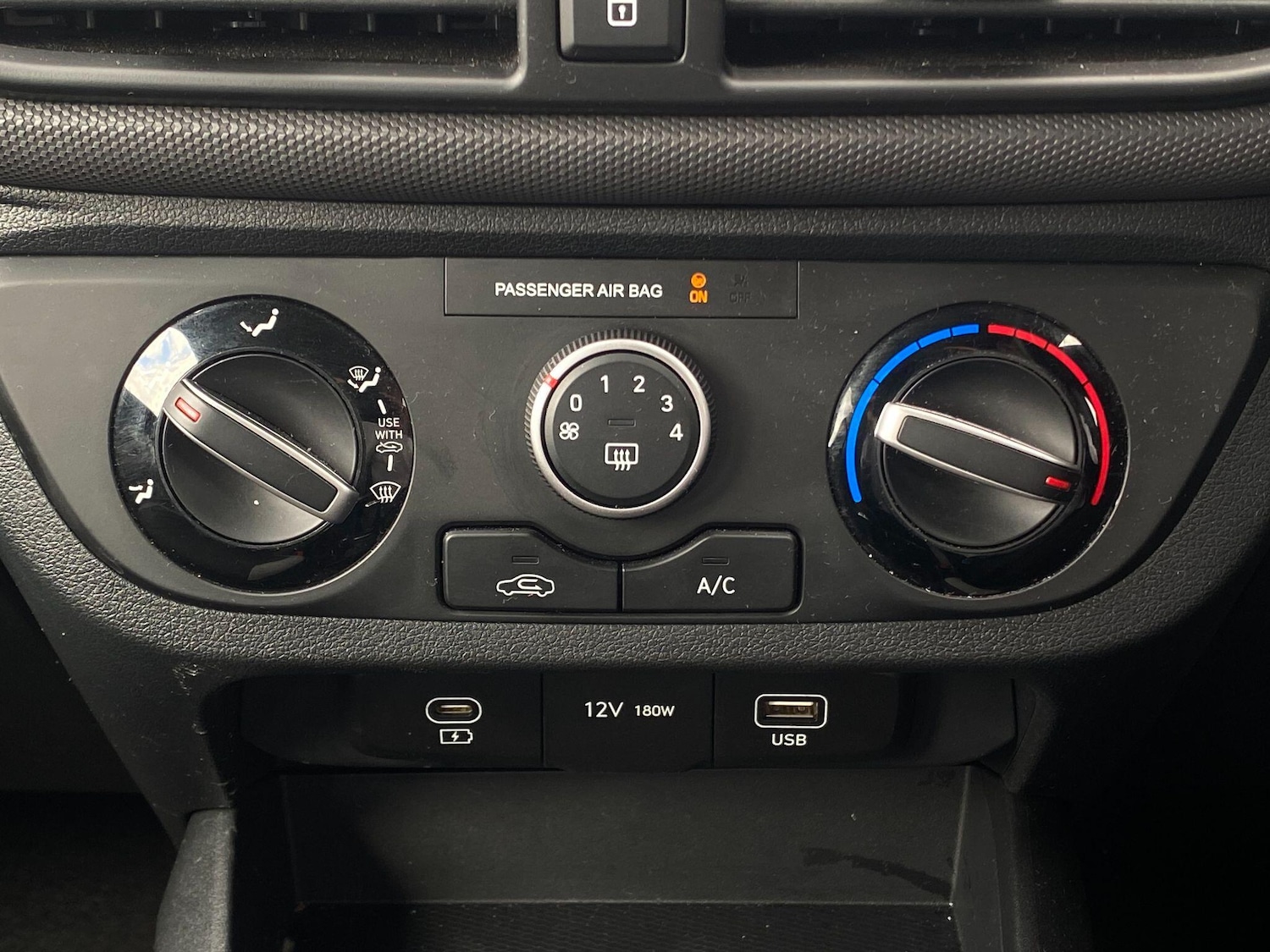 Used Hyundai i10 for sale - 78115053: Photo 22