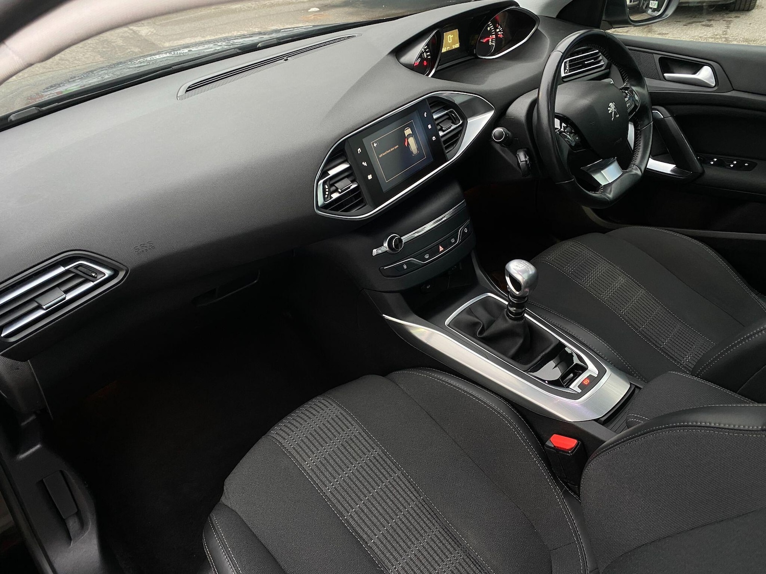 Used Peugeot 308 2017 for sale - 77440528: Photo 10