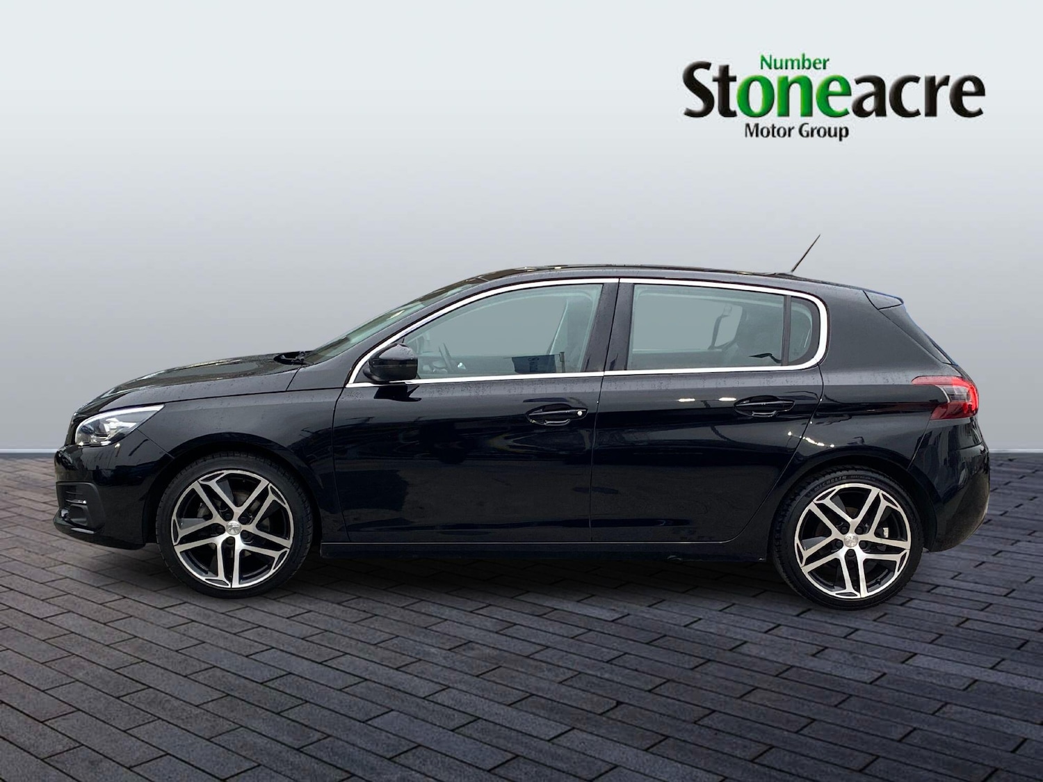 Used Peugeot 308 2017 for sale - 77440528: Photo 5
