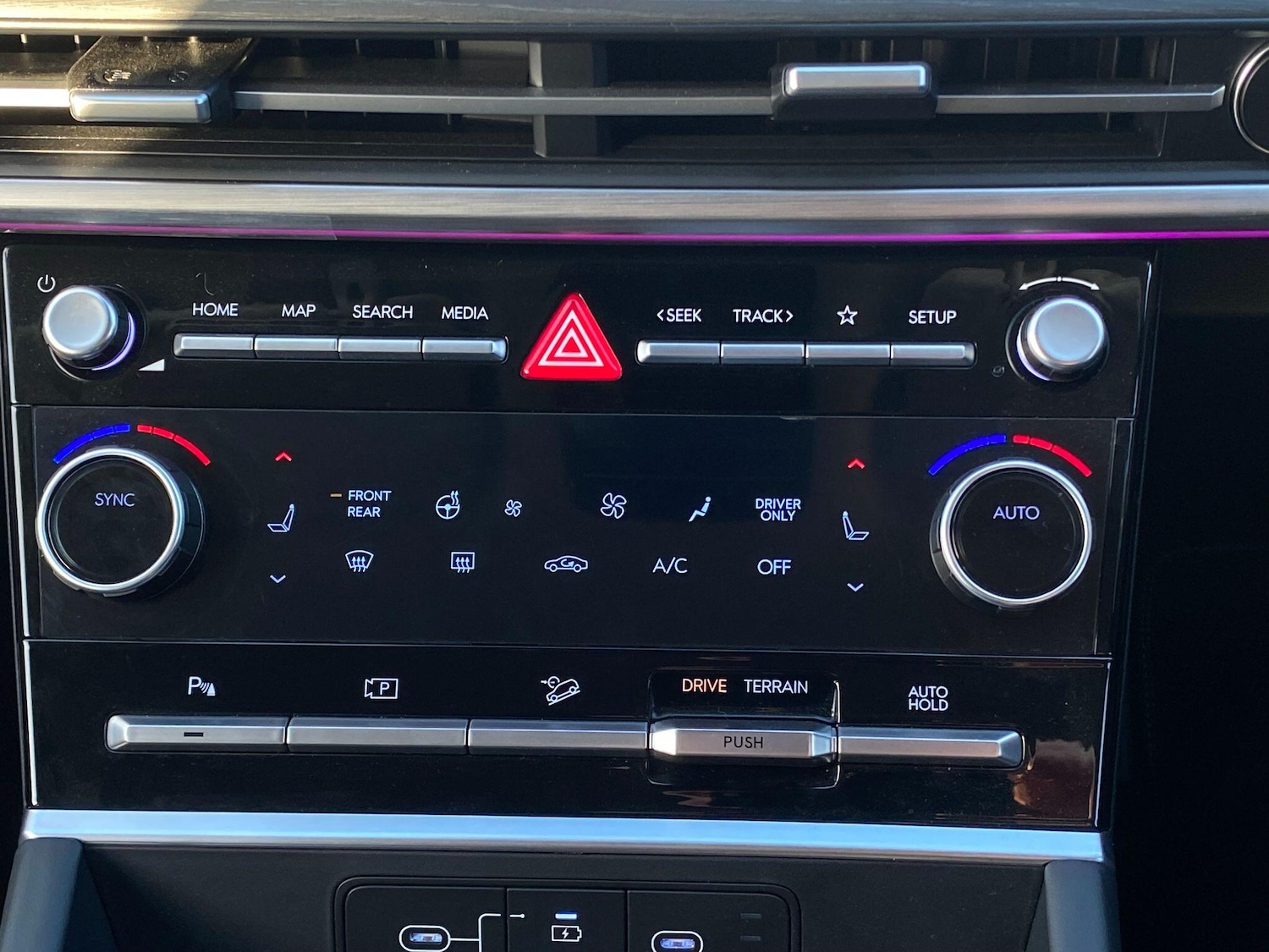 Used Hyundai Santa Fe 2025 for sale - 77039889: Photo 38