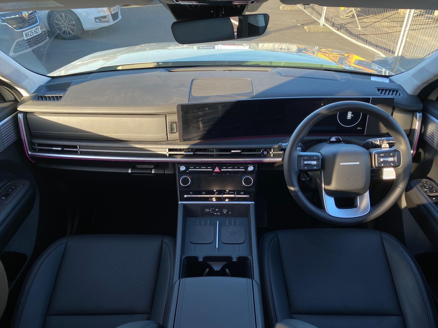 Used Hyundai Santa Fe 2025 for sale - 77039889: Photo 9