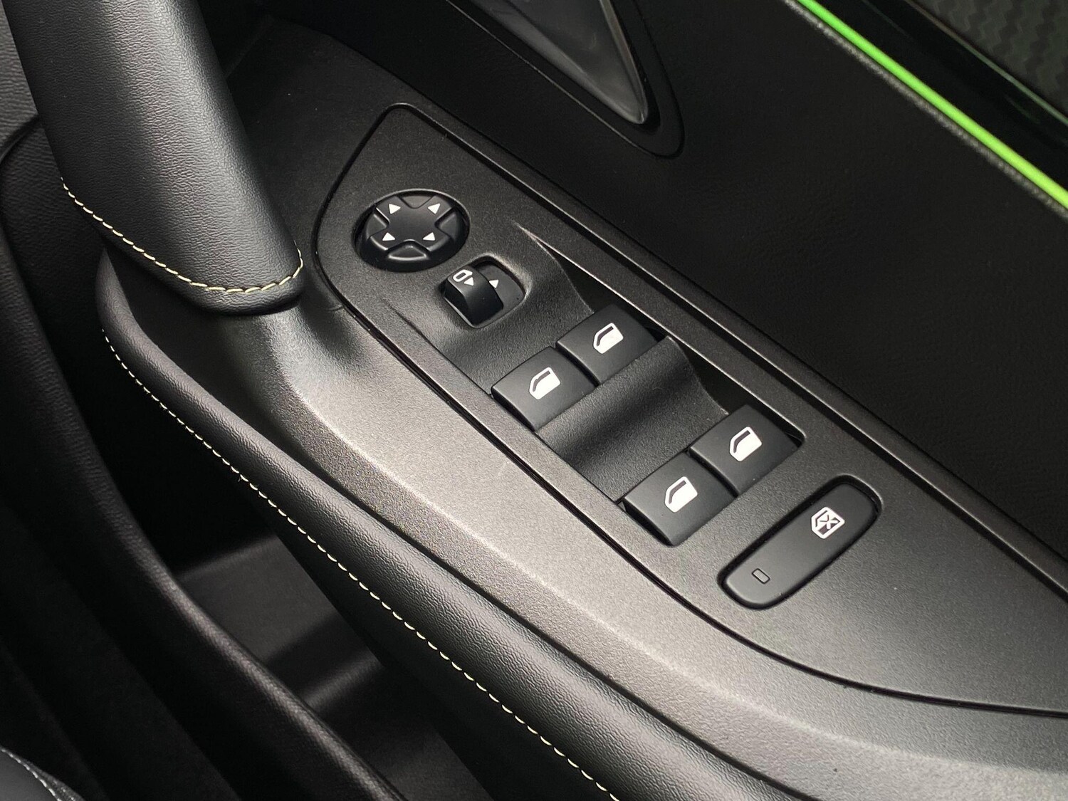 Used Peugeot 2008 2021 for sale - 77839876: Photo 22