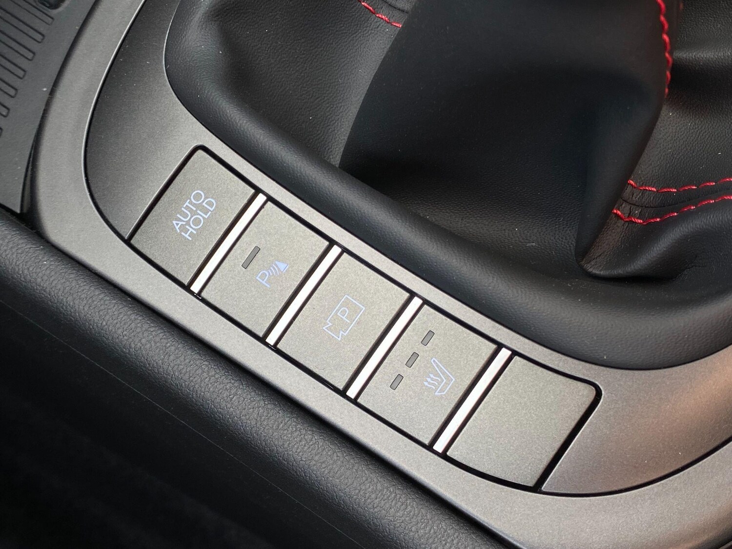 Used Hyundai KONA 2025 for sale - 76201173: Photo 26