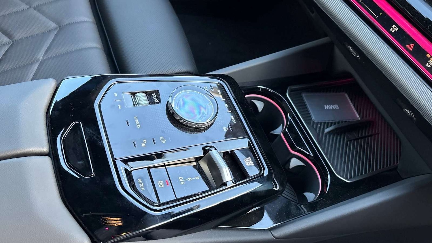 Used BMW 5 Series 2025 for sale - 77076640: Photo 12