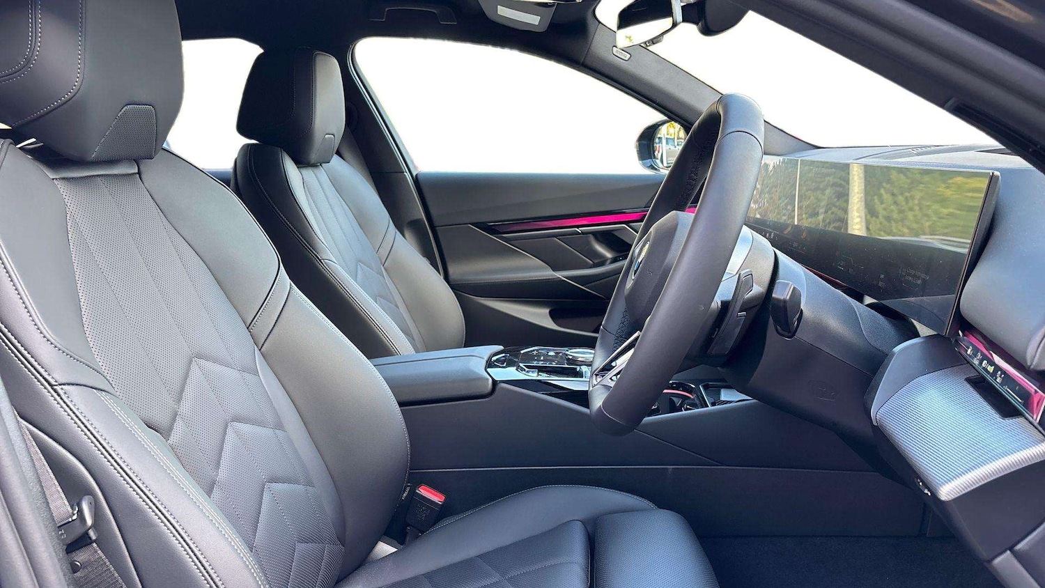 Used BMW 5 Series 2025 for sale - 77076640: Photo 13