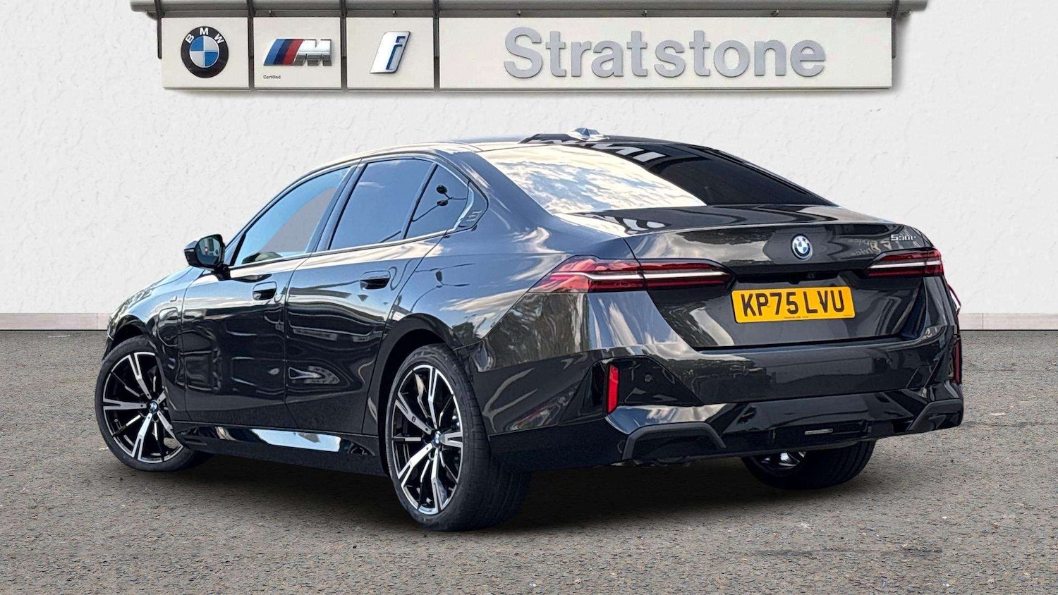 Used BMW 5 Series 2025 for sale - 77076640: Photo 2