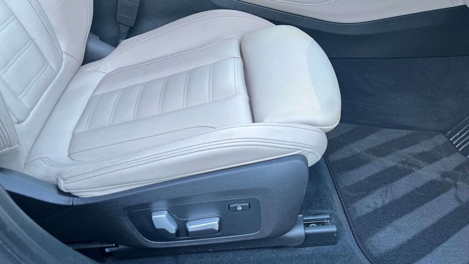 Used BMW X4 2020 for sale - 77443500: Photo 28