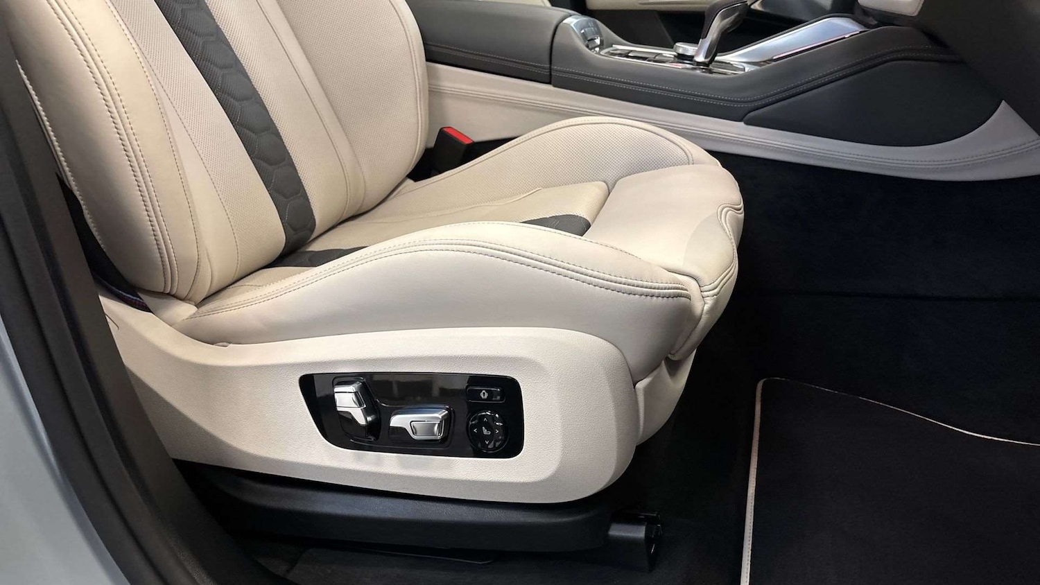 Used BMW X5 M 2025 for sale - 77076613: Photo 28