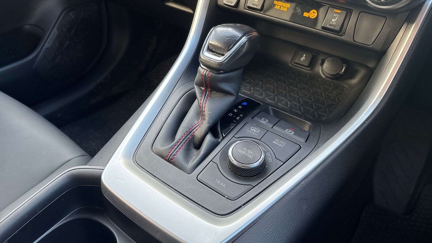 Used Toyota RAV4 2021 for sale - 77740874: Photo 12