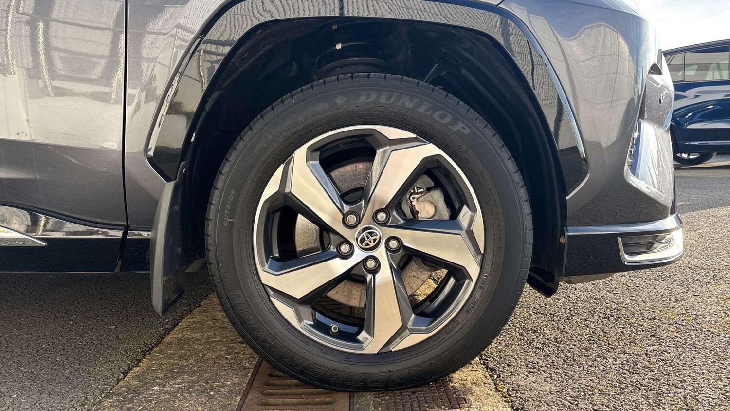 Used Toyota RAV4 2021 for sale - 77740874: Photo 16